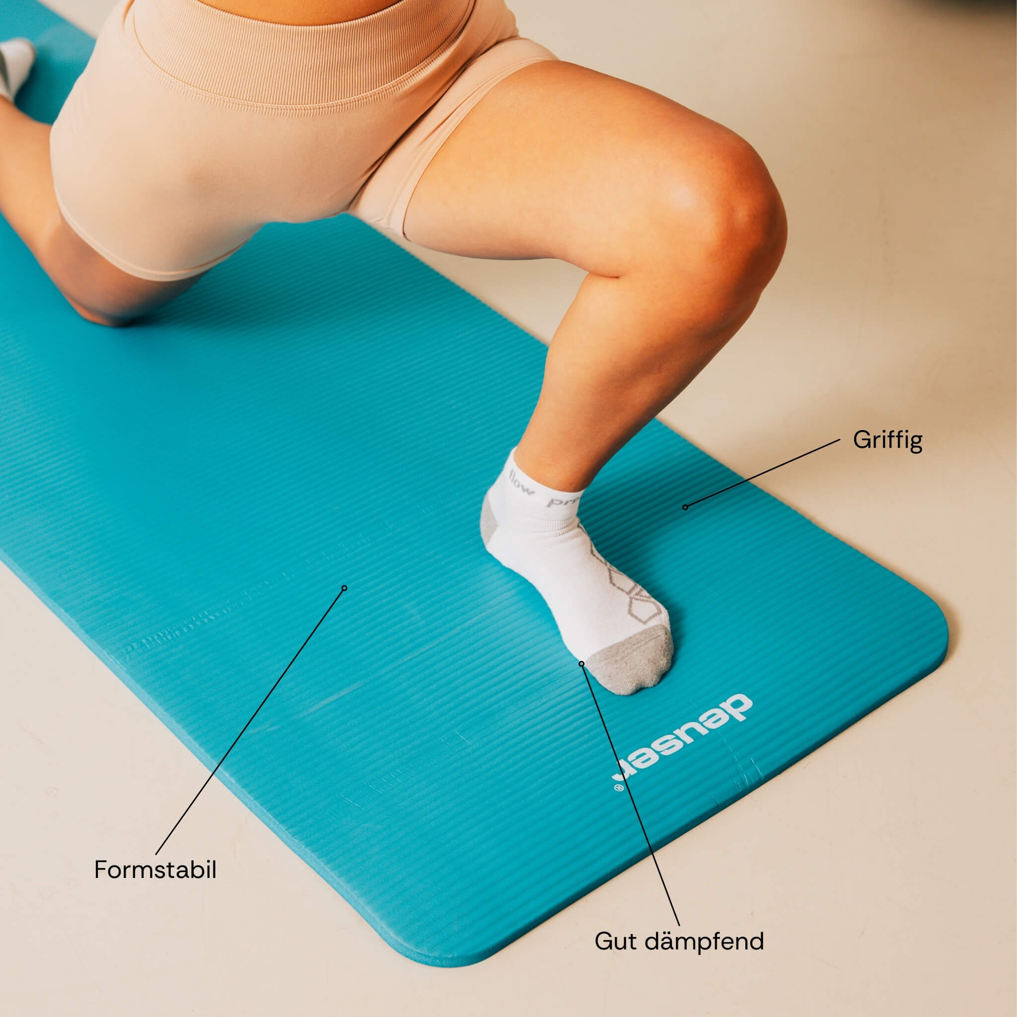 deuser-physio-band-rolle-fitness-matte-1-cm-blau image 2