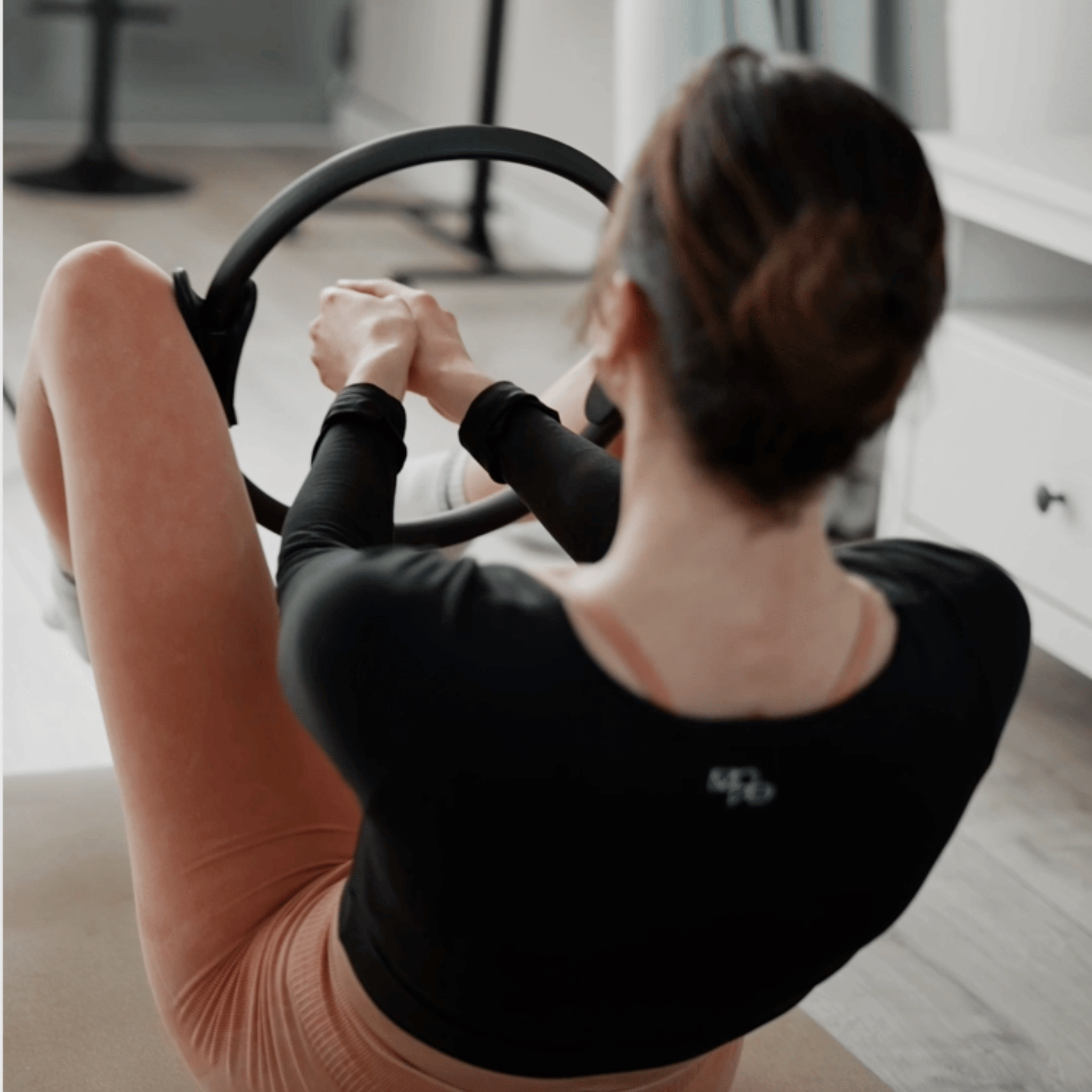 deuser-band-plus-pilates-ring-pilatesring-schwarz image 3