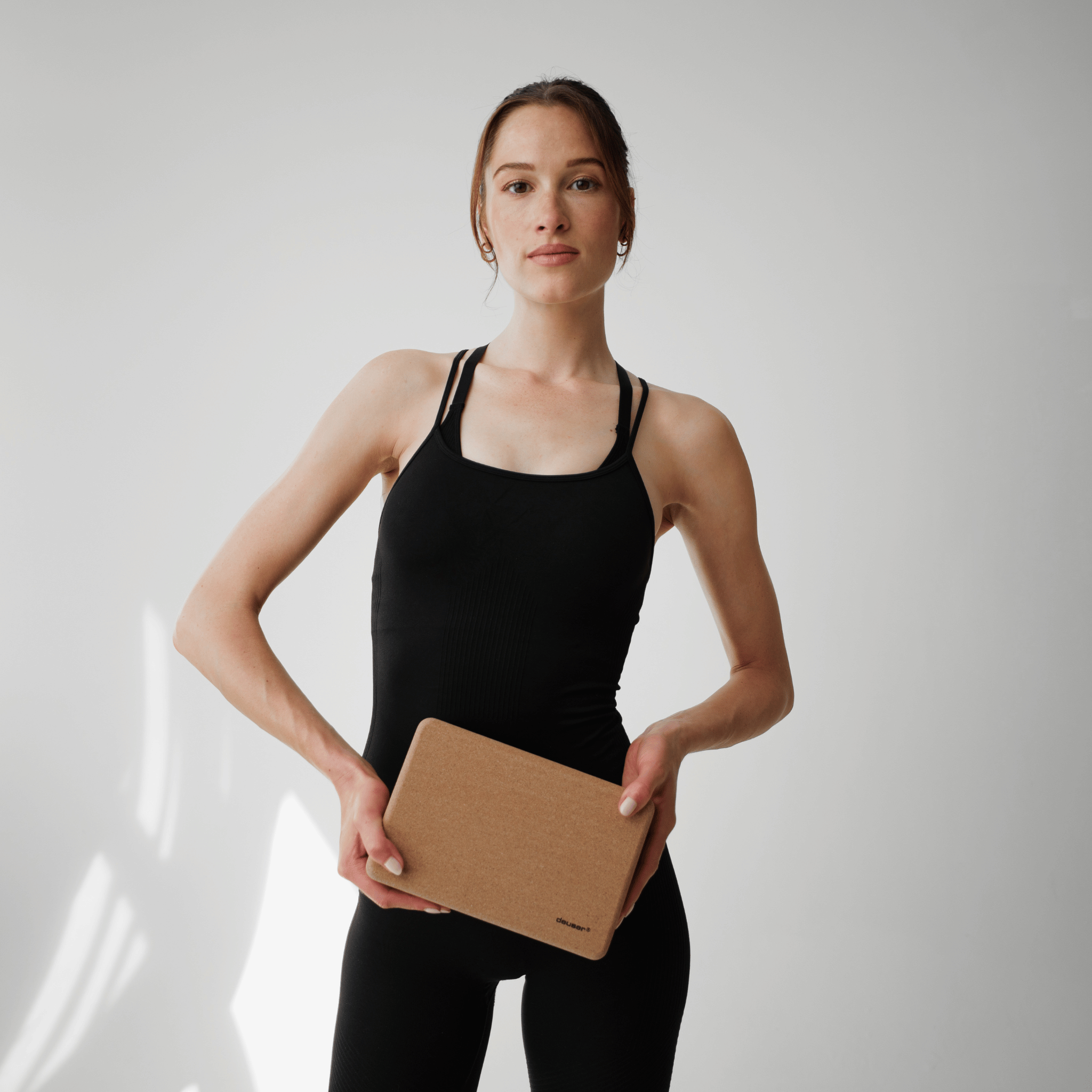 deuser-yoga-block-kork-yogablock-rutschfest-stabil image 3