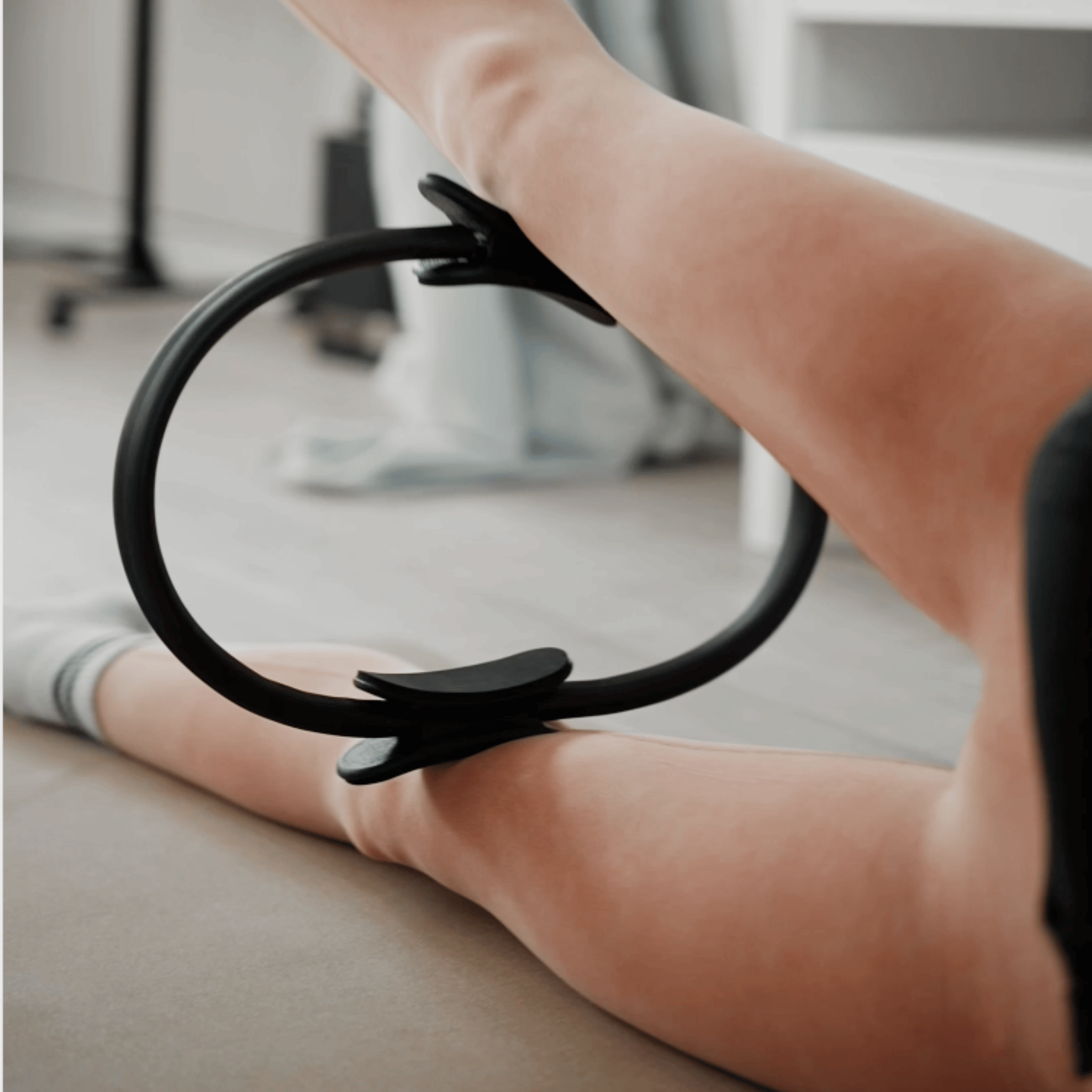deuser-band-plus-pilates-ring-pilatesring-schwarz image 2